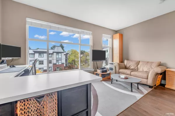 Port Coquitlam, BC V3C 1Y7,2343 Atkins AVE #404