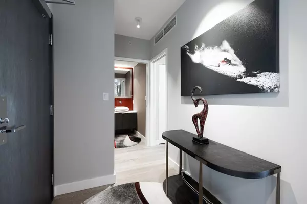 Vancouver, BC V6G 0A7,1499 W Pender ST #34F