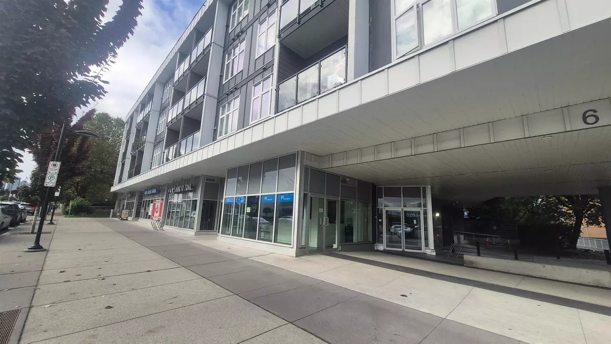 Burnaby, BC V5J 0H3,6283 Kingsway #323