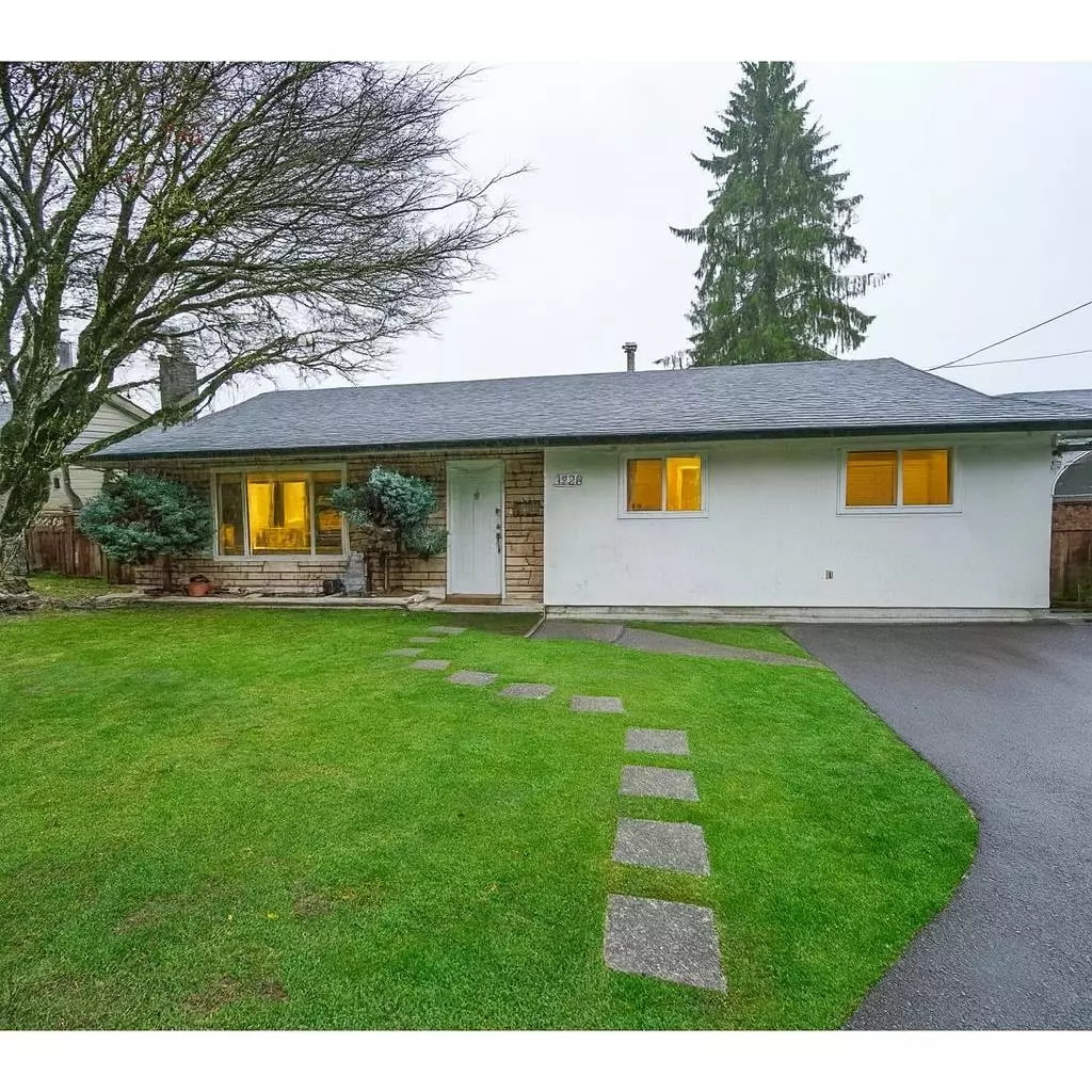 Port Coquitlam, BC V3B 3C4,3228 Cedar DR