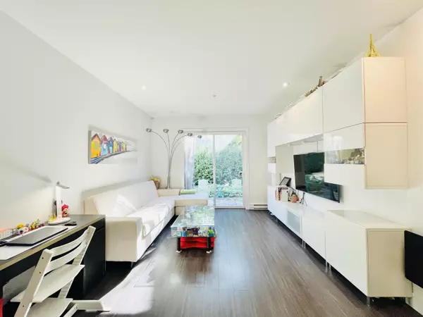 6868 Burlington AVE #35, Burnaby, BC V5J 0G1