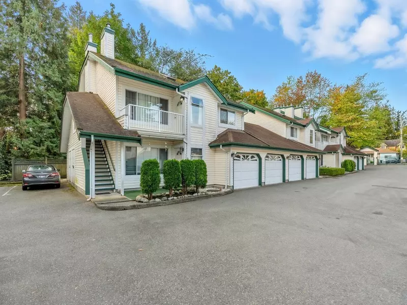 10308 155a ST #210, Surrey, BC V3R 4K5