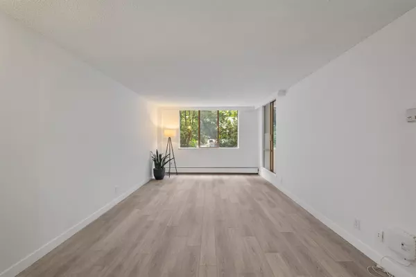 North Vancouver, BC V7P 3E3,2012 Fullerton AVE #201