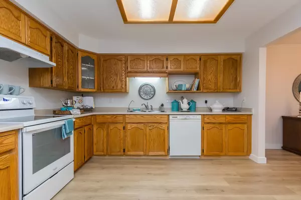 Abbotsford, BC V2S 2L5,33110 George Ferguson WAY #201