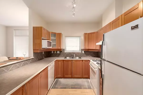 Vancouver, BC V6K 4T6,2688 Vine ST #302