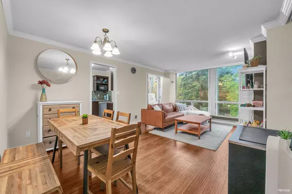 9633 Manchester DR #505, Burnaby, BC V3N 4Y9