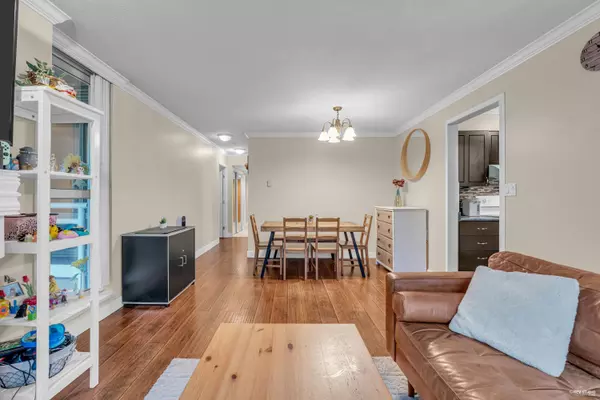 Burnaby, BC V3N 4Y9,9633 Manchester DR #505