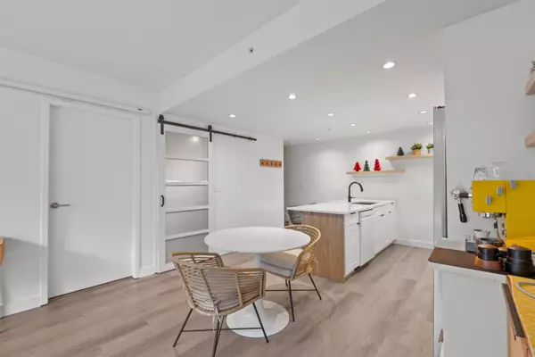 Vancouver, BC V5Z 0B9,2405 Heather ST