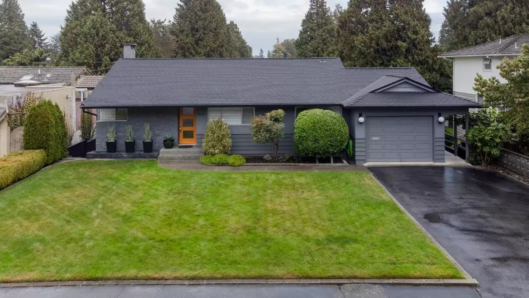 1038 Bayview DR, Delta, BC V4M 2R7