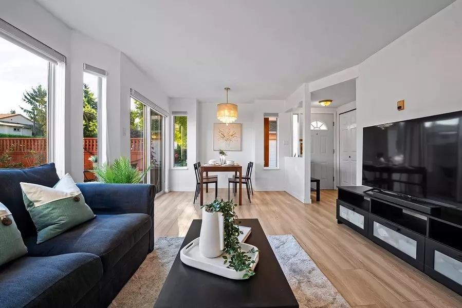 7231 Moffatt RD #1, Richmond, BC V6Y 1X9