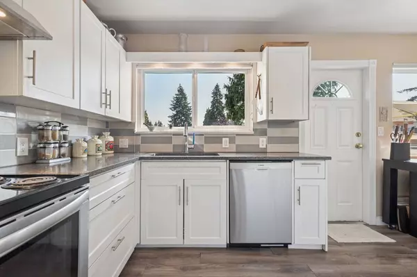 Coquitlam, BC V3J 2Y3,1610 Smith AVE