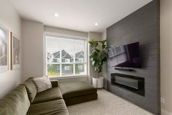 4949 47a AVE #9 Ladner, BC V4K 1T6