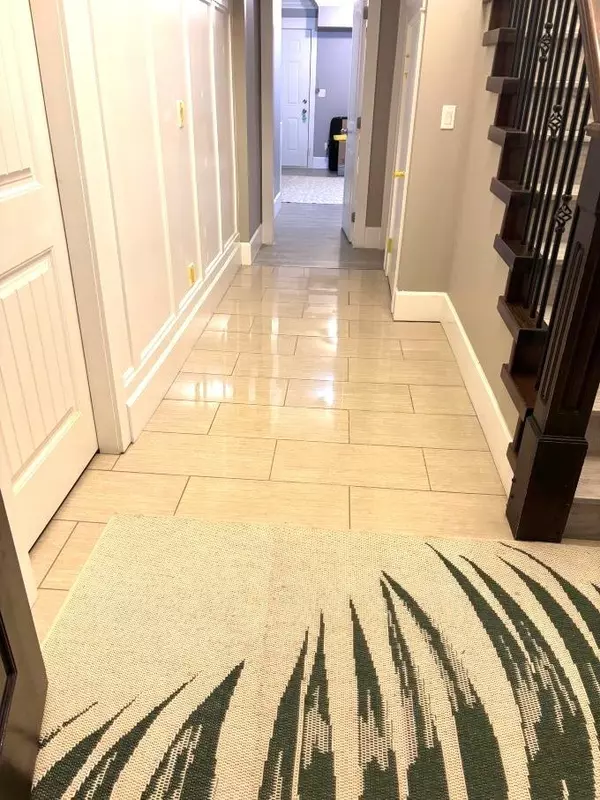 Surrey, BC V3T 3X1,11039 132 ST