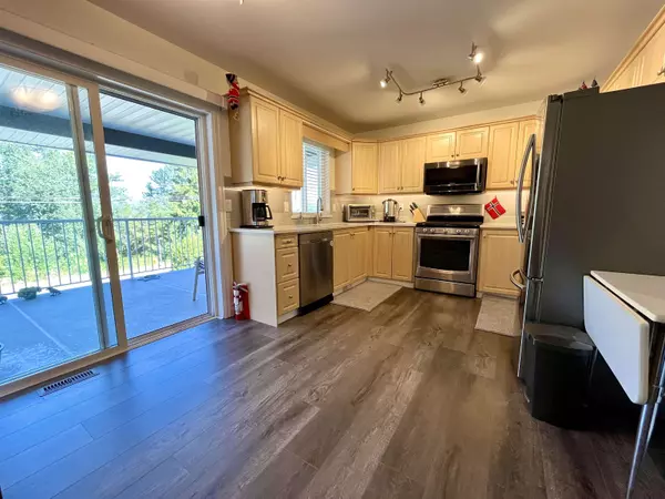 5800 Jinkerson RD Chilliwack, BC V2R 0C8