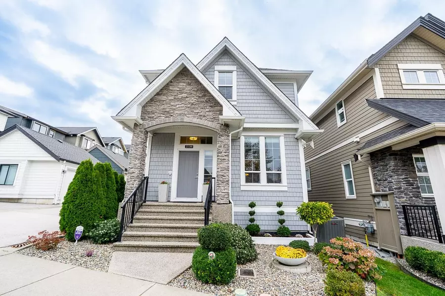 2136 164a ST, Surrey, BC V3Z 0V5