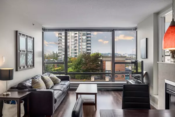 Burnaby, BC V5C 0A2,4182 Dawson ST #506