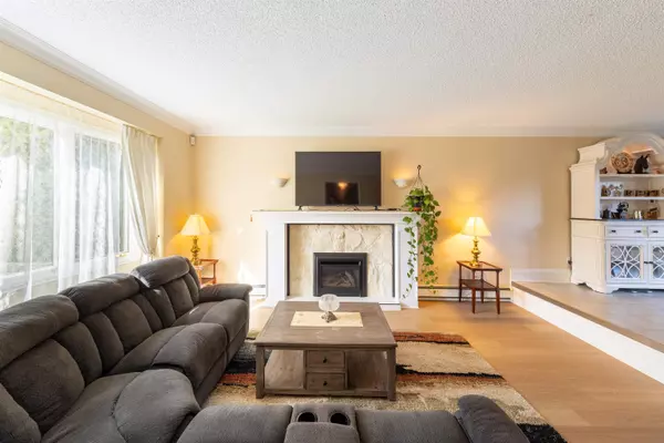 Delta, BC V4M 3T7,5445 Candlewyck Wynd