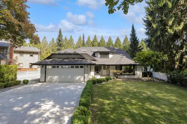 10418 Fraserglen DR, Surrey, BC V4N 1T5