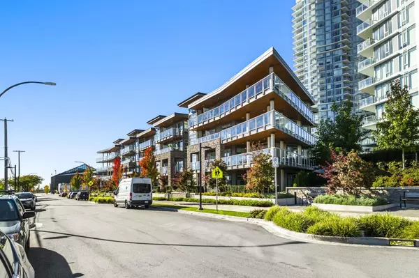 Burnaby, BC V3N 0J6,7123 11 AVE #410