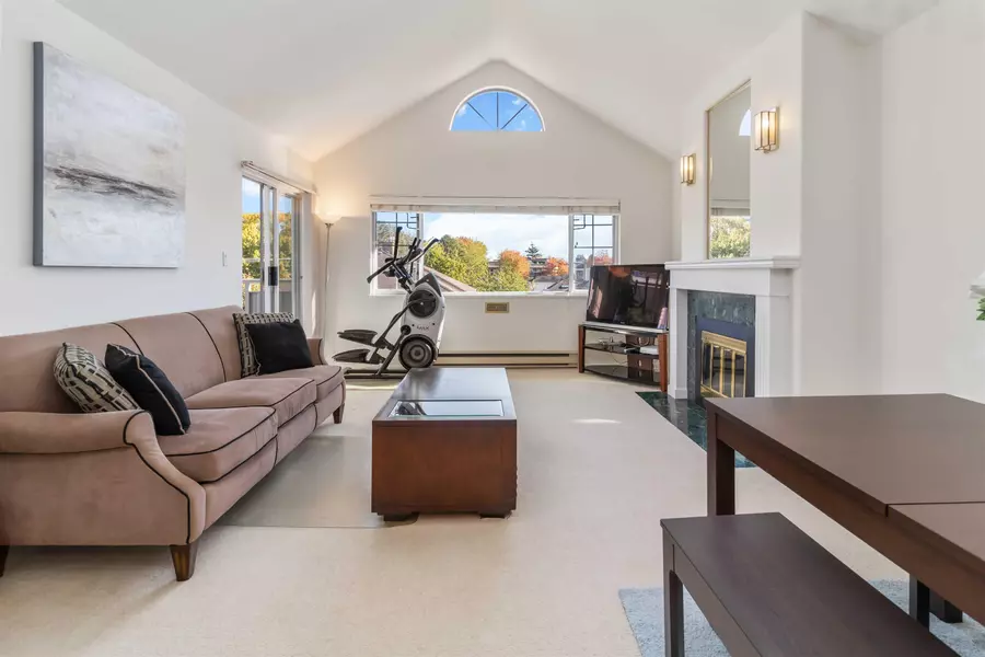 8120 Bennett RD #302, Richmond, BC V6Y 1N5