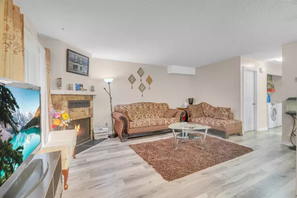 Surrey, BC V3W 7Z7,7150 133 ST #102