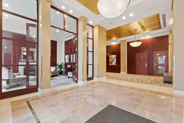 Vancouver, BC V6Z 2W5,1288 Marinaside CRES #906