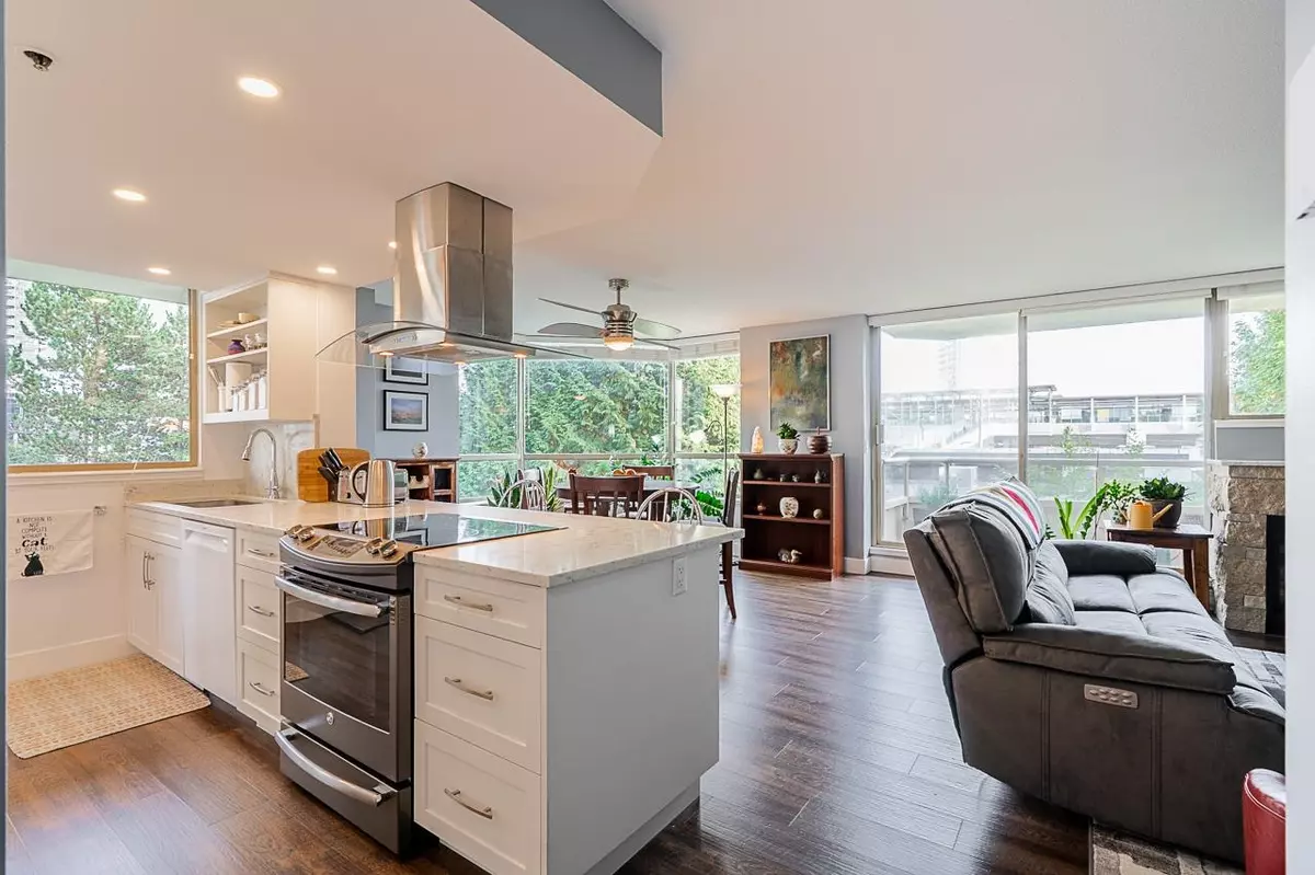 Coquitlam, BC V3J 3S6,728 Farrow ST #402