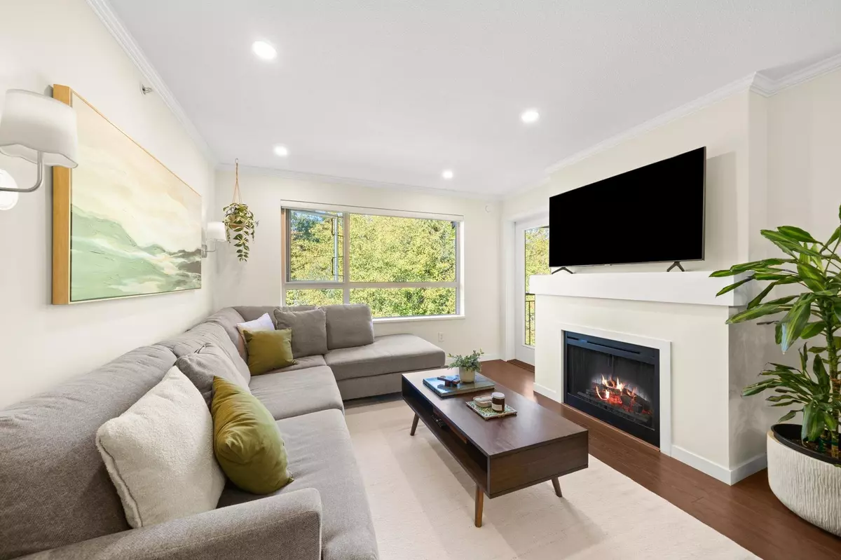 Port Moody, BC V3H 5L3,700 Klahanie DR #419