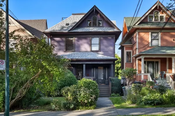 31 W 11th AVE, Vancouver, BC V5Y 1S6