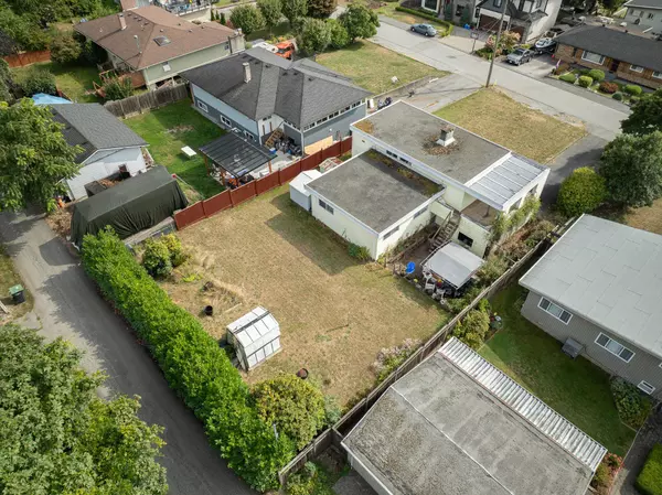 Coquitlam, BC V3K 2S1,809 Shaw AVE