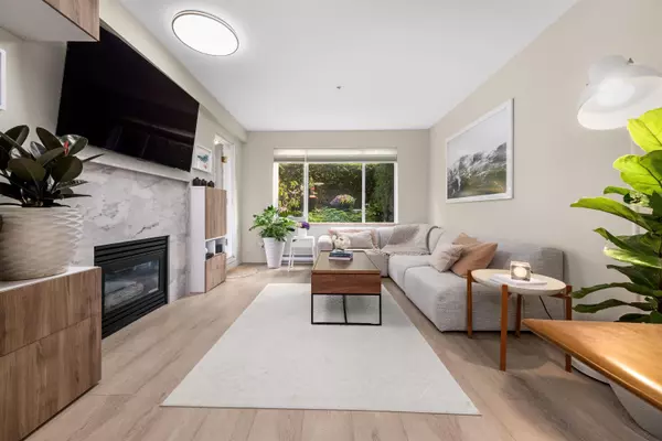 North Vancouver, BC V7G 2S8,3608 Deercrest DR #210
