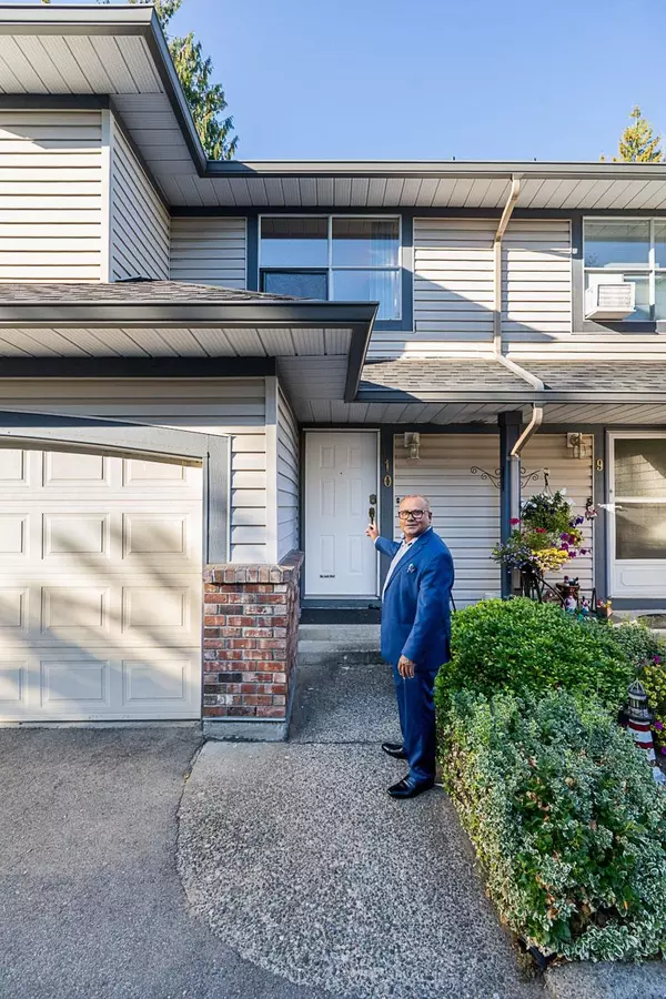 Surrey, BC V3W 3R4,8257 121 A ST #10