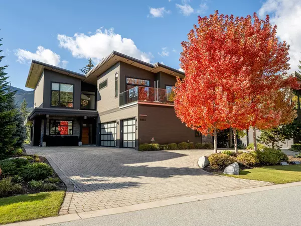 8044 Cypress PL, Whistler, BC V8E 1J9
