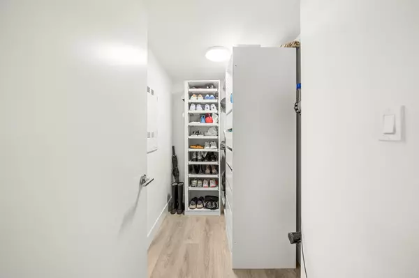 Vancouver, BC V5Y 0L7,1788 Columbia ST #1201