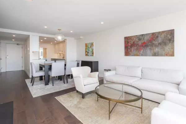 2203 Bellevue AVE #1302 West Vancouver, BC V7V 4V7