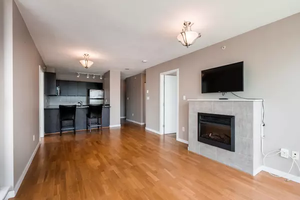Burnaby, BC V5C 0A1,4178 Dawson ST #1608