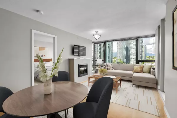Burnaby, BC V5C 0A1,4178 Dawson ST #1608