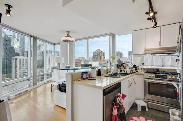 Vancouver, BC V6E 4R7,1003 Burnaby ST #1702