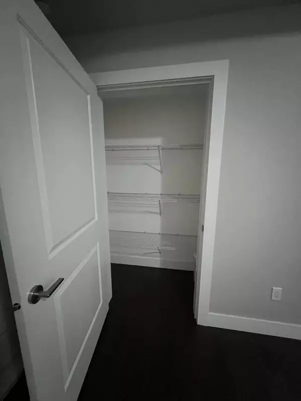 Maple Ridge, BC V2W 1G9,25482 Godwin Dr #Suite