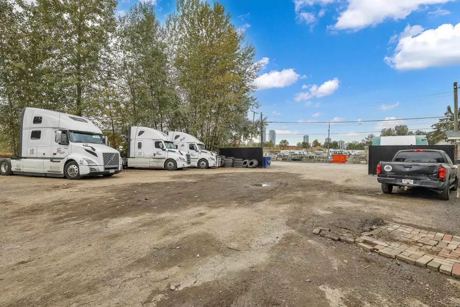 10902 Timberland RD, Surrey, BC V3V 3T5