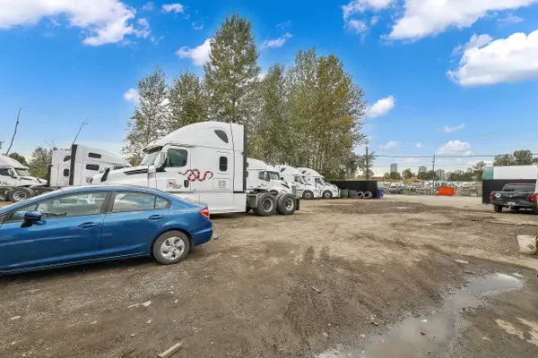 Surrey, BC V3V 3T5,10902 Timberland RD