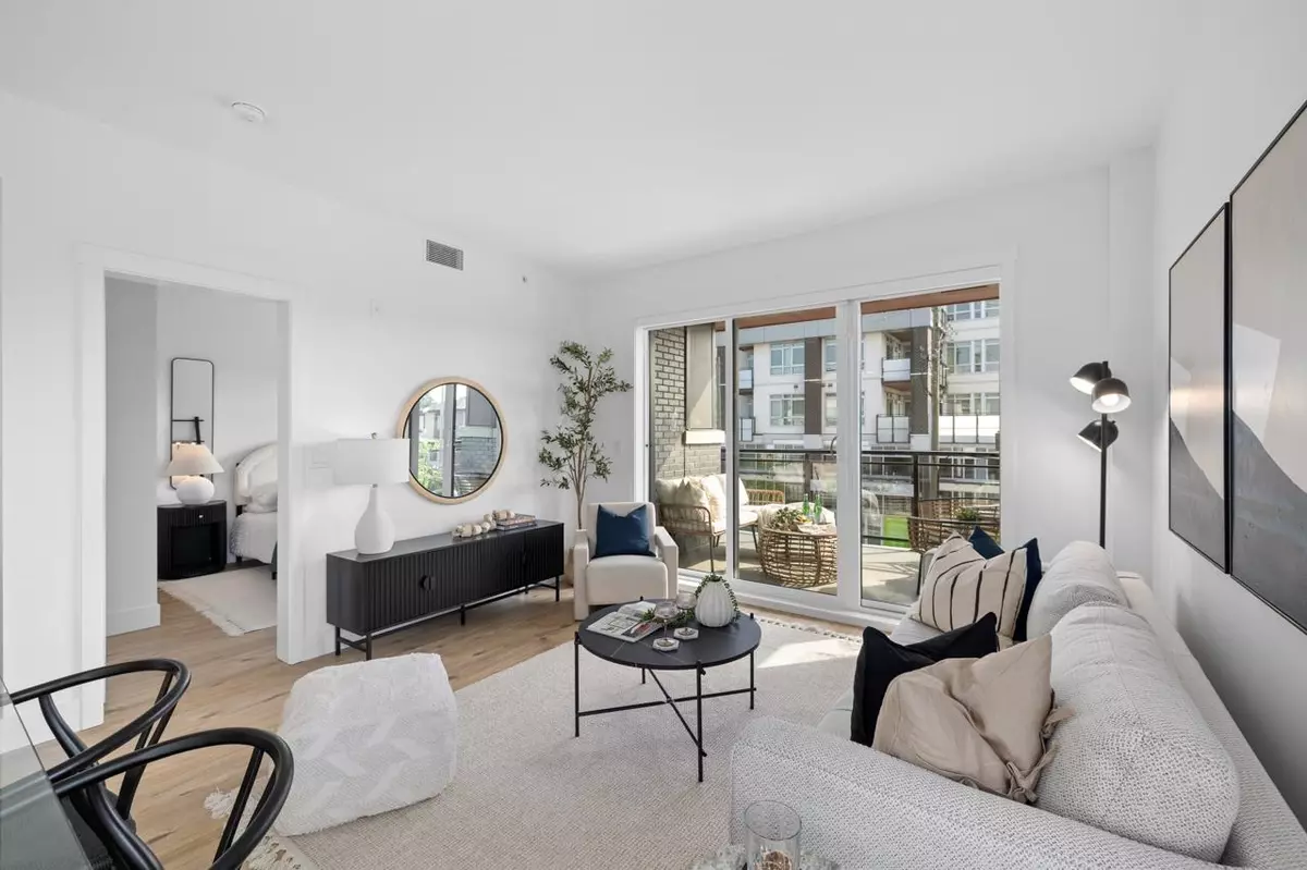 Burnaby, BC V5C 0P4,4788 Hastings ST #406