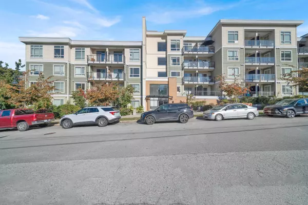 13789 107a AVE #309, Surrey, BC V3T 0B8