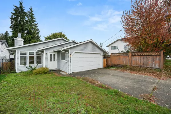 11677 203 ST, Maple Ridge, BC V2X 4T8