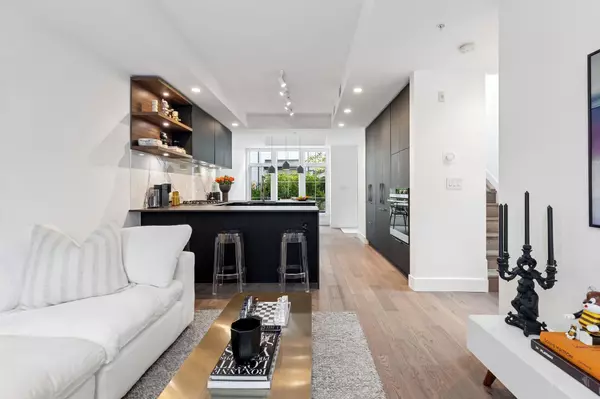 2070 Curling RD #134, North Vancouver, BC V7P 0C9