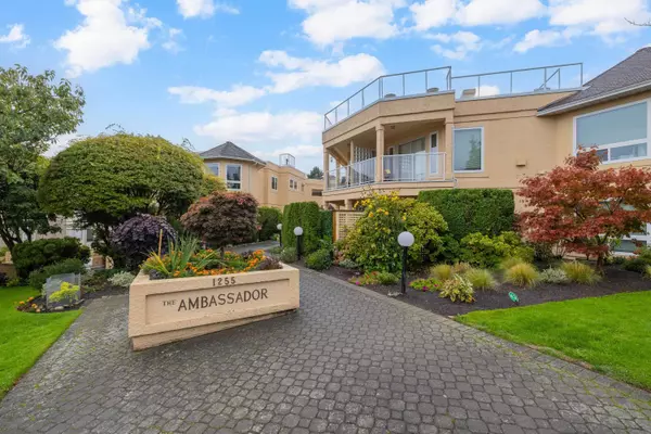 1255 Best ST #201, White Rock, BC V4B 4E1