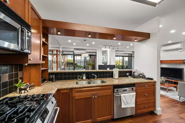 Vancouver, BC V6J 1H6,1750 W 2nd AVE #202