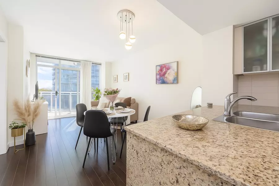 4078 Knight ST #709, Vancouver, BC V5N 5Y9