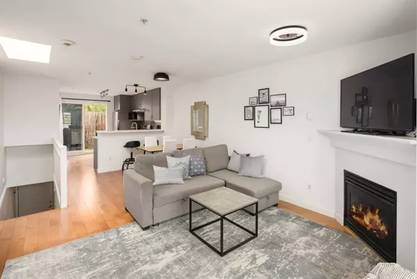 Vancouver, BC V5Z 1B5,678 W 7th AVE #317