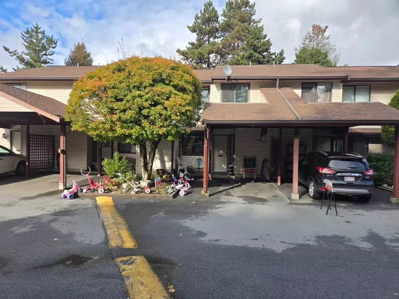 13880 74 AVE #111, Surrey, BC V3W 7E6